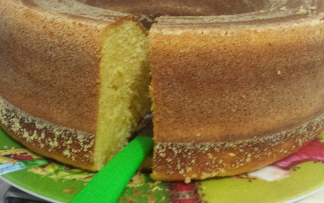 Bolo de milho verde com fubá