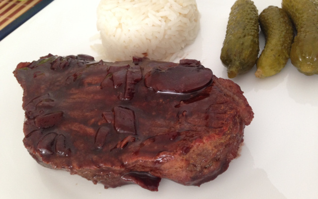 Picanha assada ao molho madeira