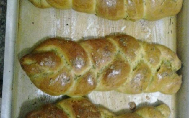 Pão de folhas e talos