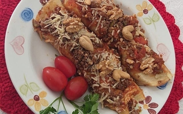 Panqueca de carne com nozes e castanha de caju