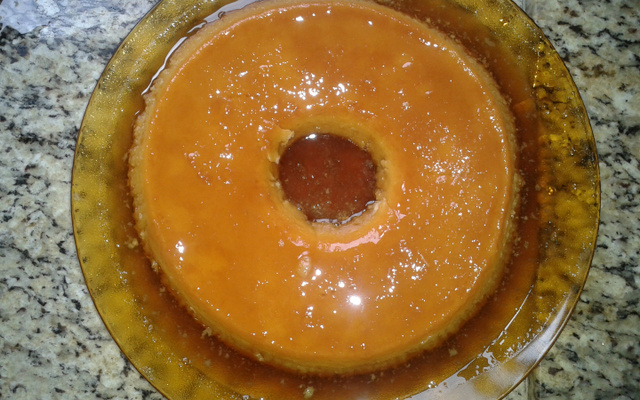 Pudim de leite condensado simples