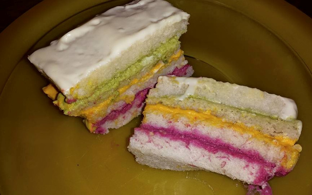 Bolo salgado colorido