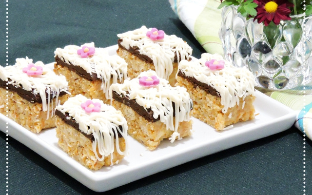 Cocadinha de biscoito champanhe e coco queimado da ABIMAPI