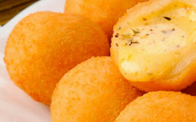 Bolinha de queijo sem massa