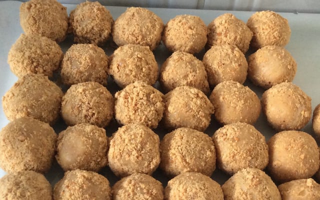 Brigadeiro gourmet de amendoim