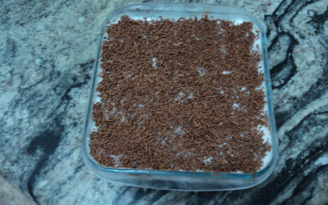 Pavê simples de brigadeiro com chantilly