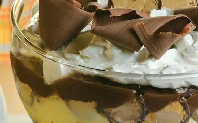 Pavê de bombom fácil