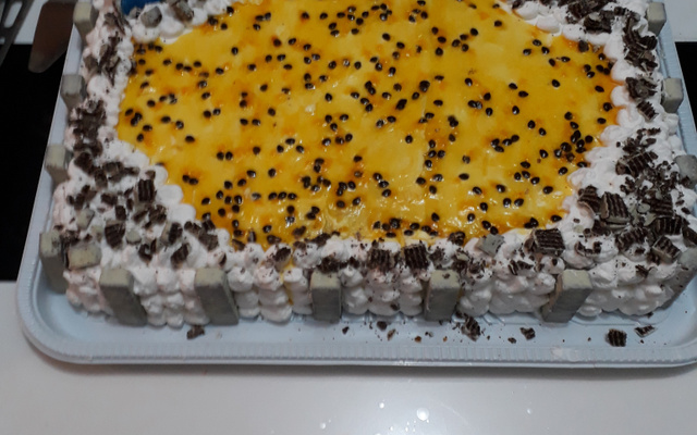 Bolo de mousse de maracujá