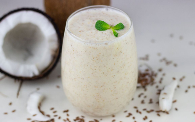 Bebida de coco para festa junina