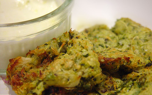 Bolinho de abobrinha com ricota