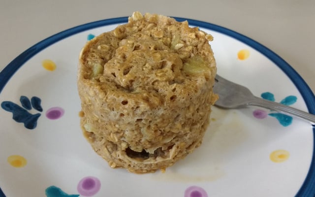 Bolo de caneca de aveia sem glúten