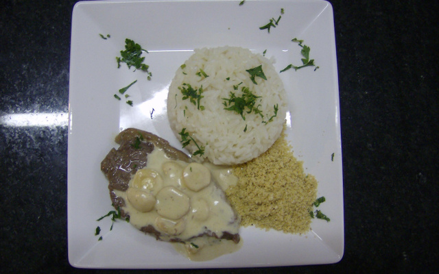Bifes de picanha com cogumelos