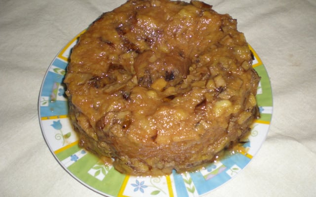 Bolo de banana nanica com casca