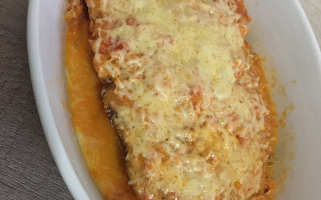 Filé de peixe à parmegiana