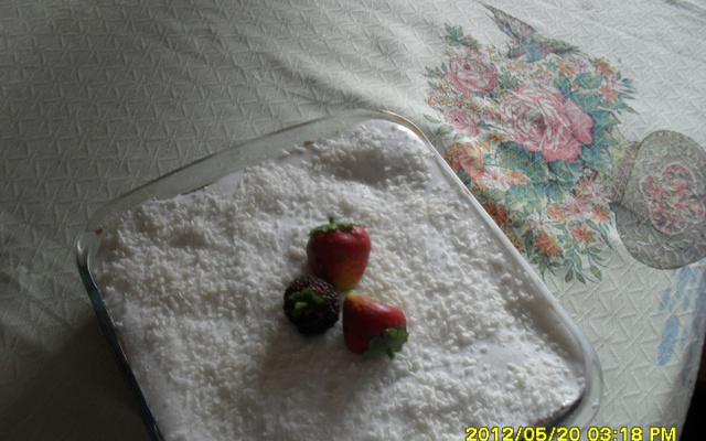 Pavê de chocolate com cobertura de Maria-mole