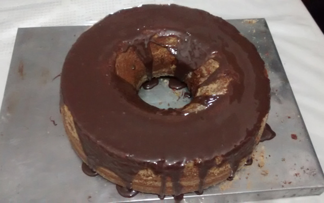 Bolo de ameixa com coca-cola