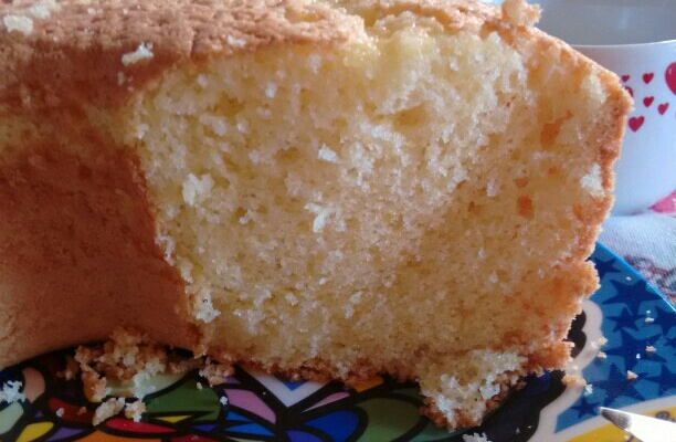 Bolo de laranja inteira