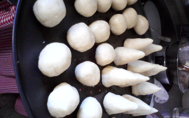 Coxinha, bolinha de queijo, risoles etc