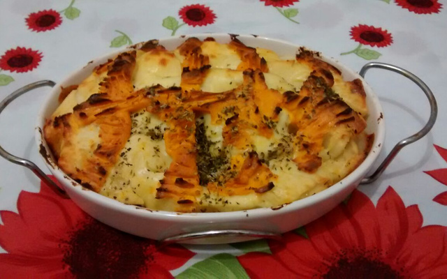Batata ao forno com queijo