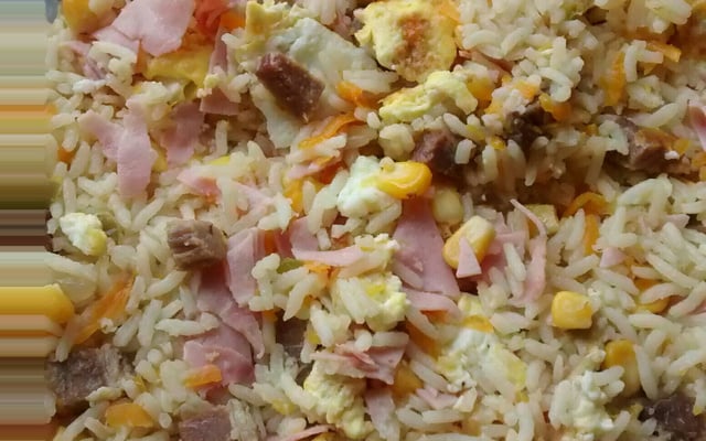 Arroz especial com carne seca