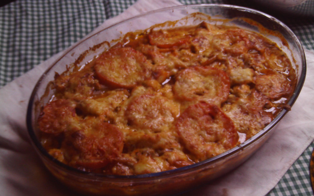 Filé de peixe acebolado