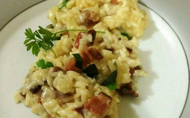 Risoto de bacon e cerveja