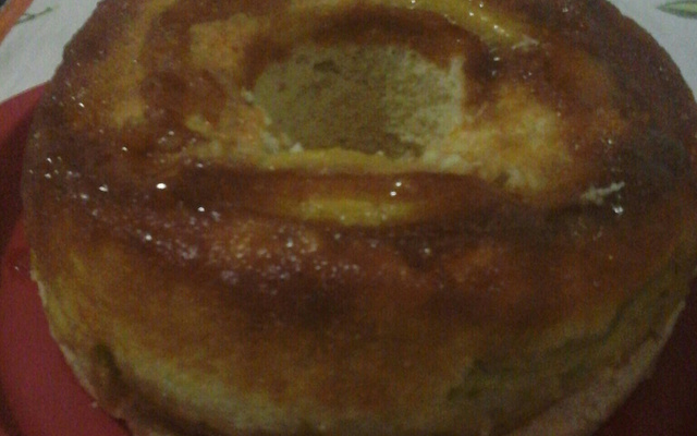 Bolo de banana caramelizada
