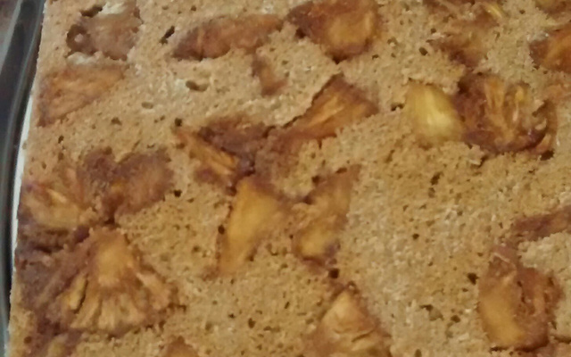 Bolo Integral de abacaxi com coco