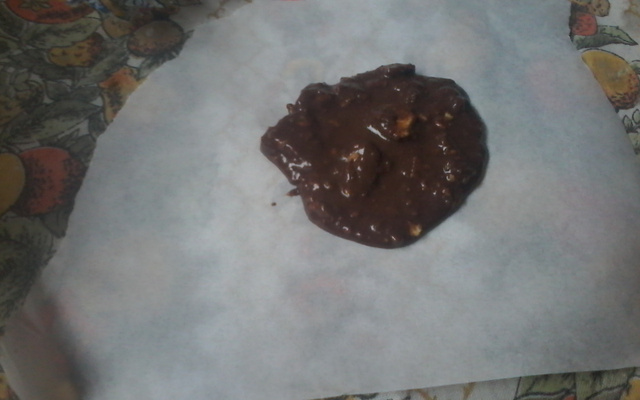 Doce de chocolate crocante
