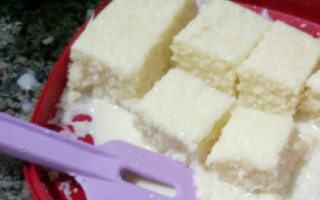 Bolo de tapioca molhadinho