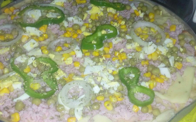 Massa de pizza fina a lenha