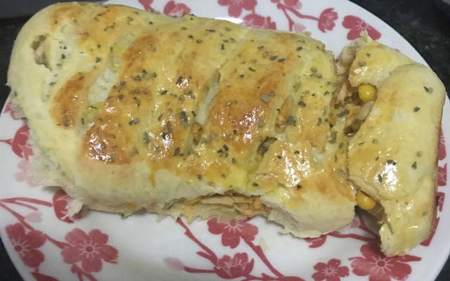 Enroladinho de salsicha assado fácil