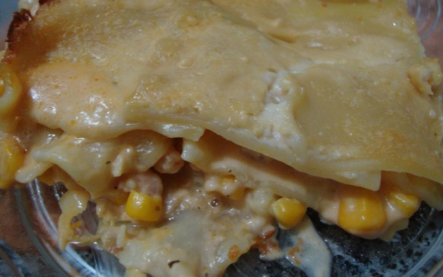 Lasanha de camarão com requeijão