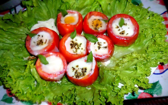 Delícia de tomovo( tomate com ovo )