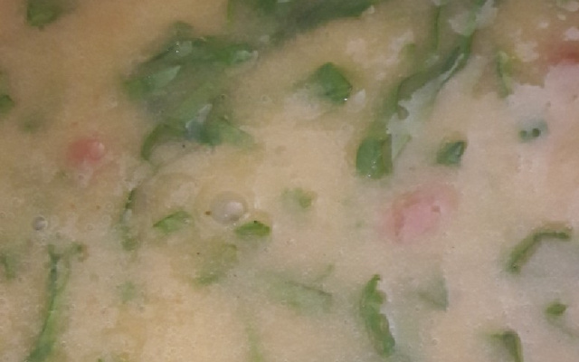 Caldo verde de aipim