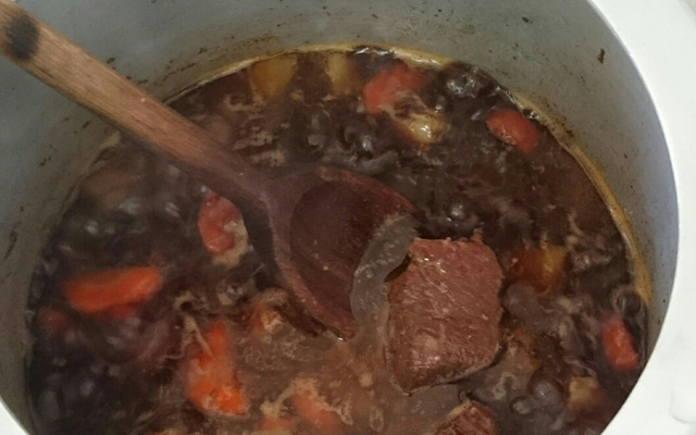 Carne na panela de pressão