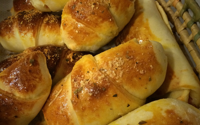 Enroladinho de presunto e queijo