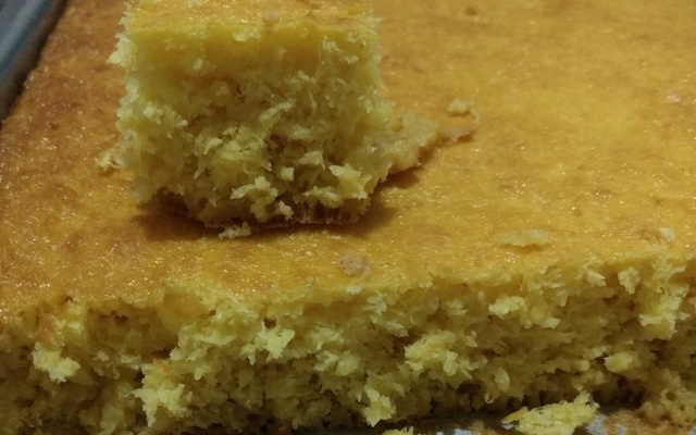 Bolo de espiga de milho verde