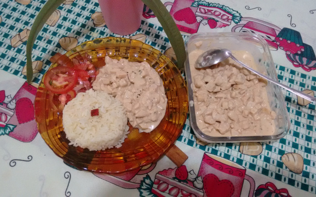 Estrogonofe de frango