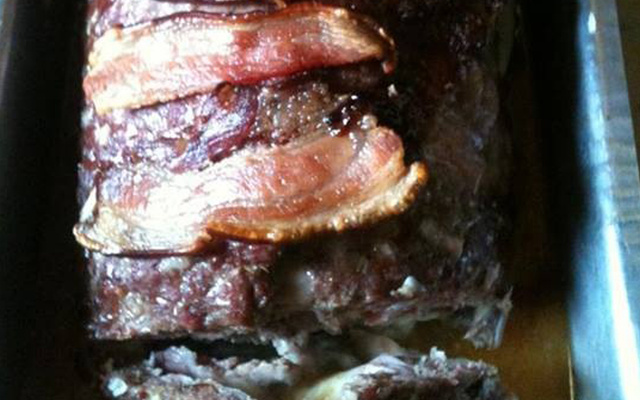 Rocambole de carne moída