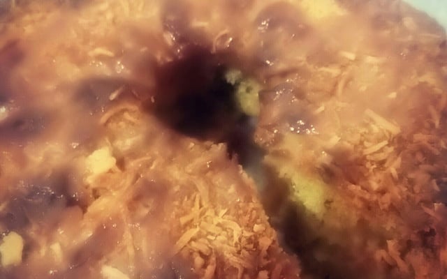 Bolo de madioca com leite condensado