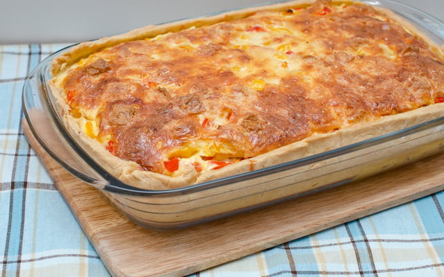 Torta de atum prática feita no liquidificador