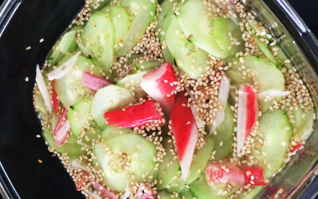 Sunomomo (salada japonesa de pepino)
