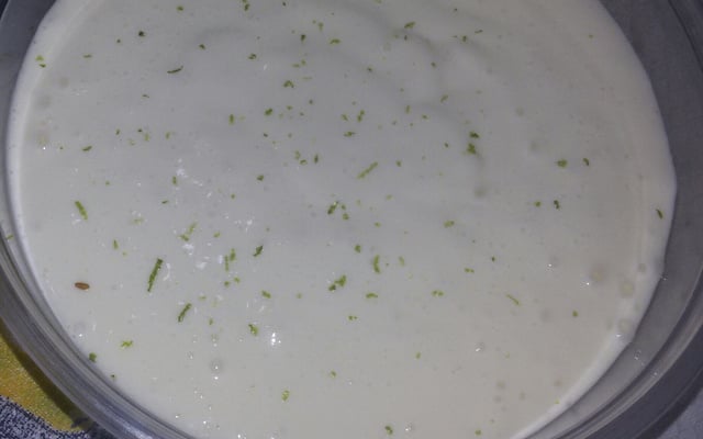 Mousse simples de limão