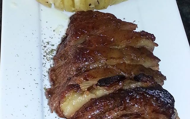 Picanha com batatas hasselback - Calazans