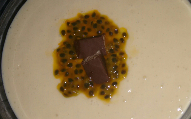 Mousse de Maracujá com Brigadeiro e Bis
