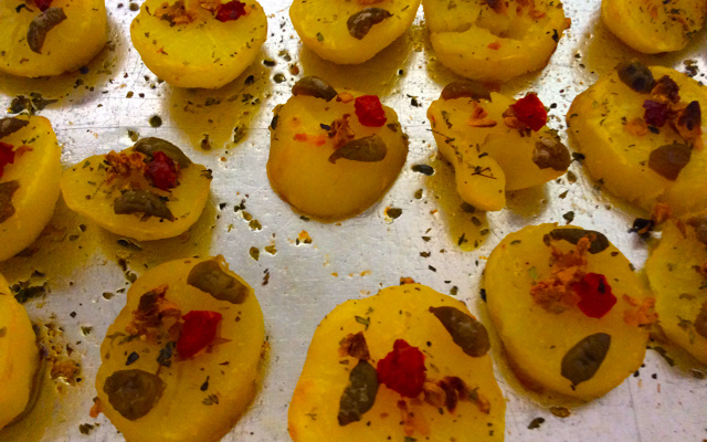 Batata assada com alho e azeite