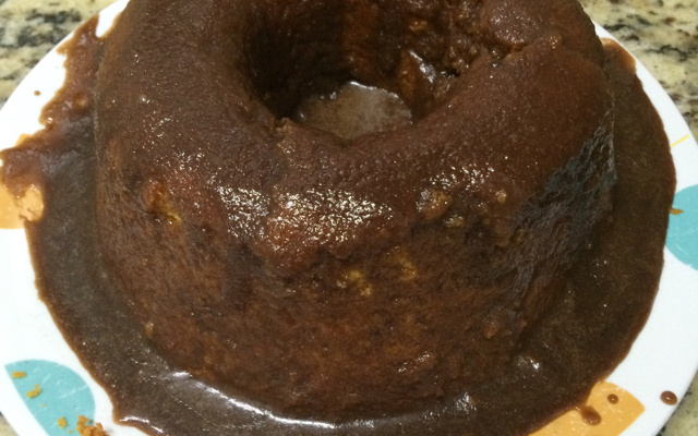 Cobertura de chocolate crocante para bolo