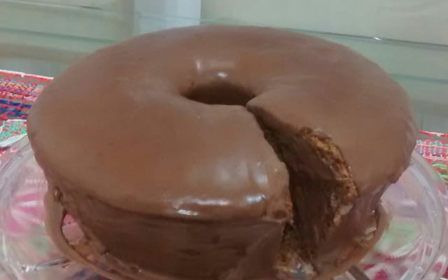 Bolo de abobrinha com coco e chocolate