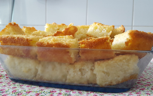 Bolo de aipim molhadinho